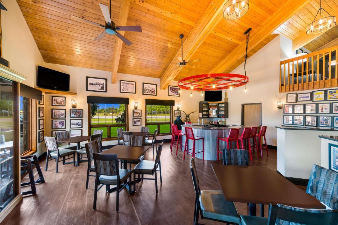 Best Western Derby Inn Eagle River Zewnętrze zdjęcie