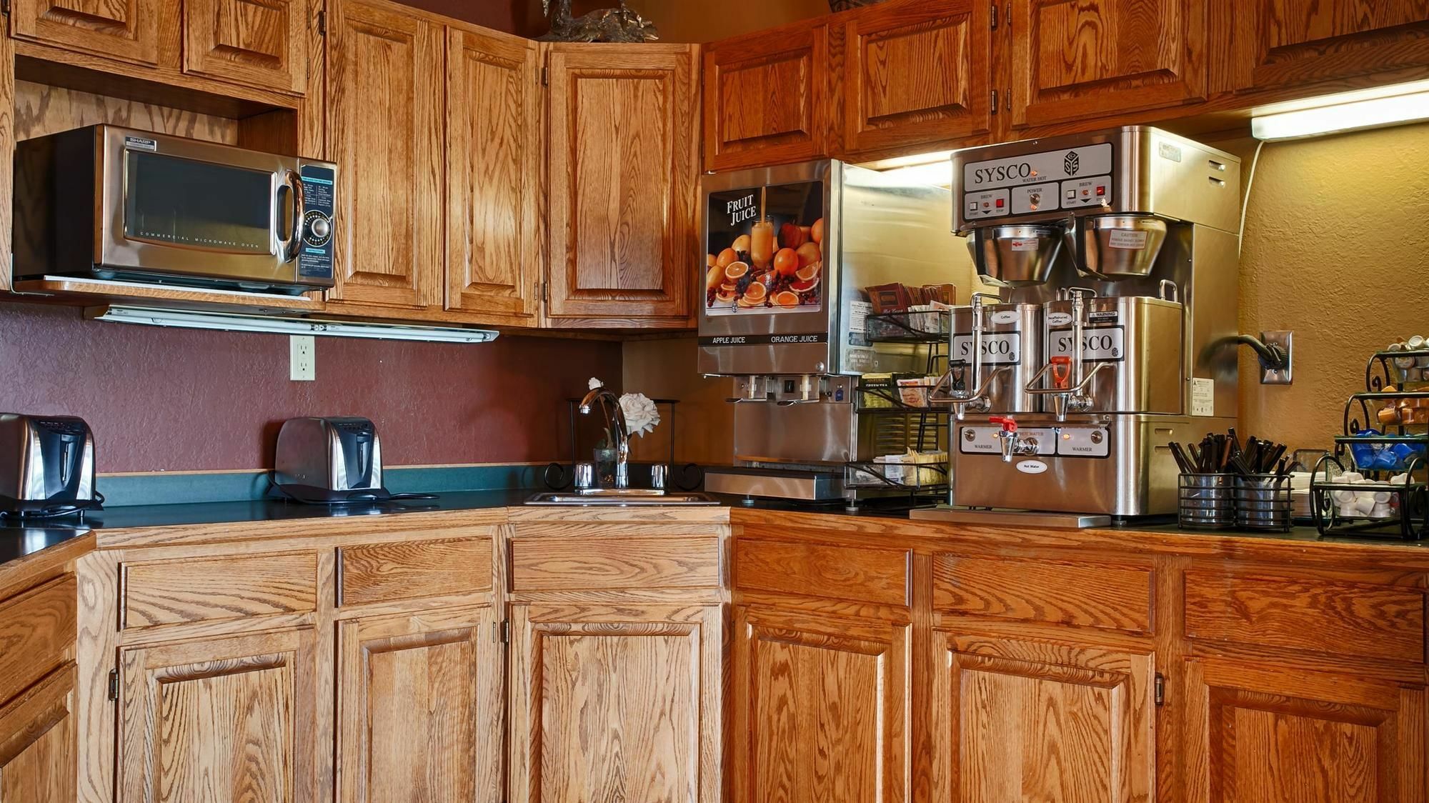 Best Western Derby Inn Eagle River Zewnętrze zdjęcie